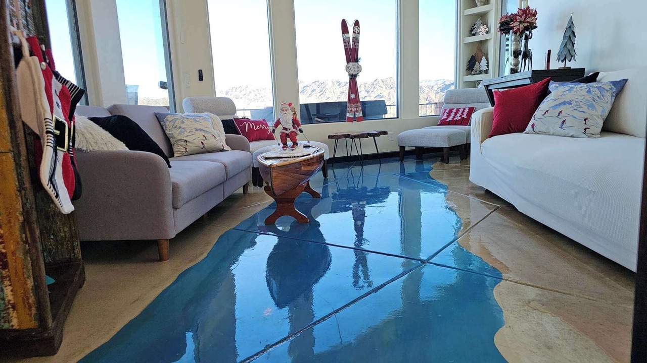 Photo of Livingroom in Parker Strip