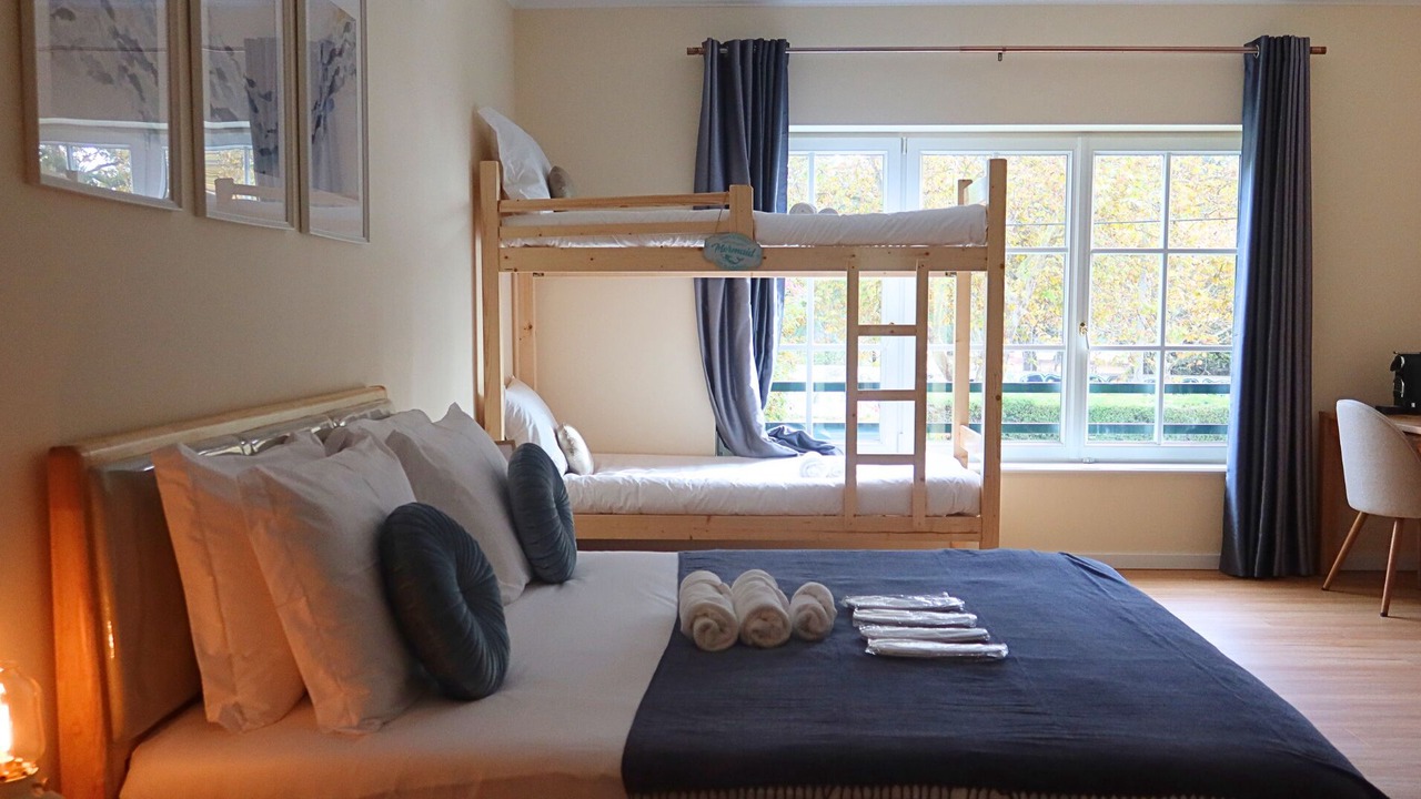 Photo of Bedroom in Carcavelos