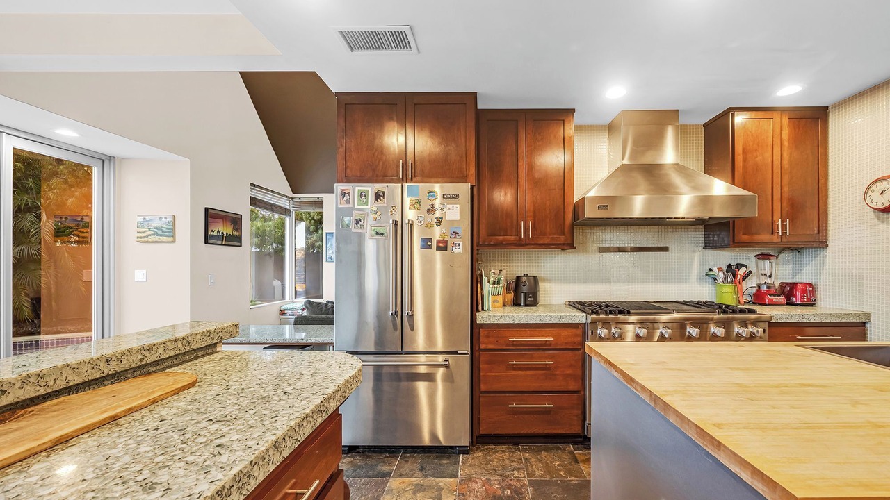 Photo of Kitchen in Altadena