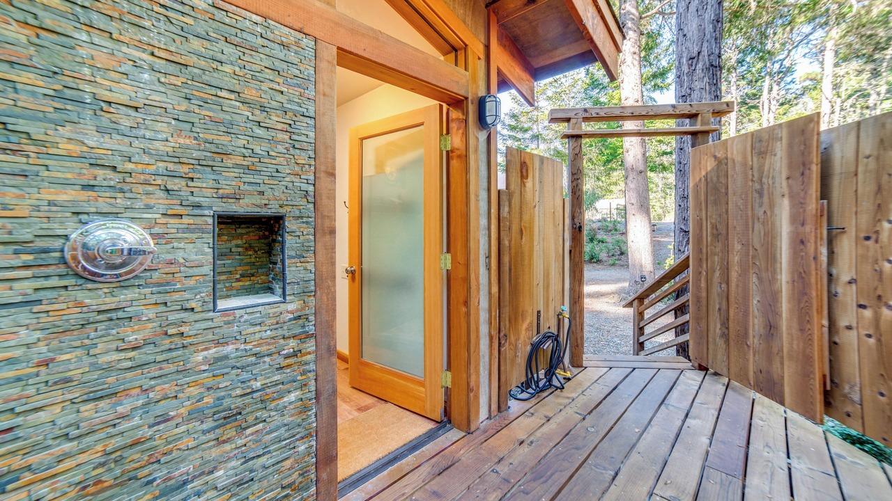 Photo of Patio Balcony in Little River
