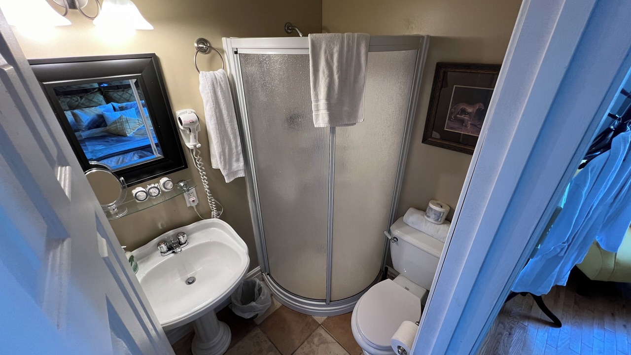 Photo of Bathroom in Sherbrooke