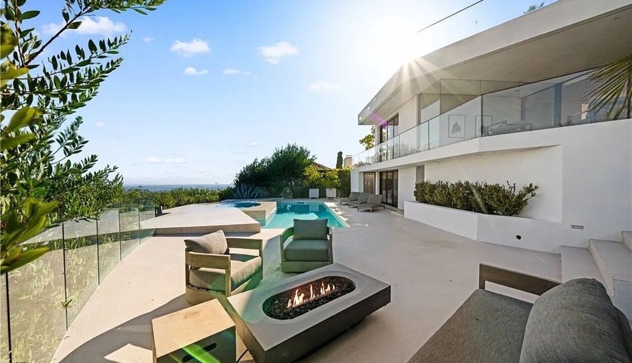 Photo of Outdoor in West Hollywood