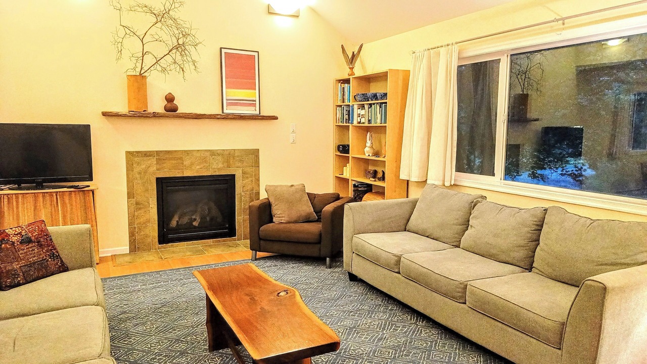 Photo of Livingroom in Layton