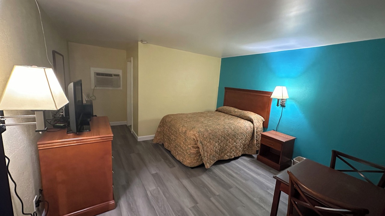 Photo of Bedroom in Tuscaloosa