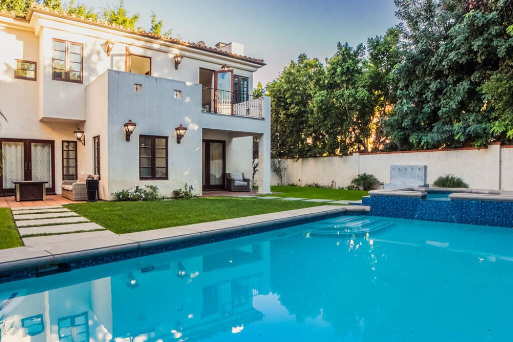 Photo of Outdoor in Hollywood Hills