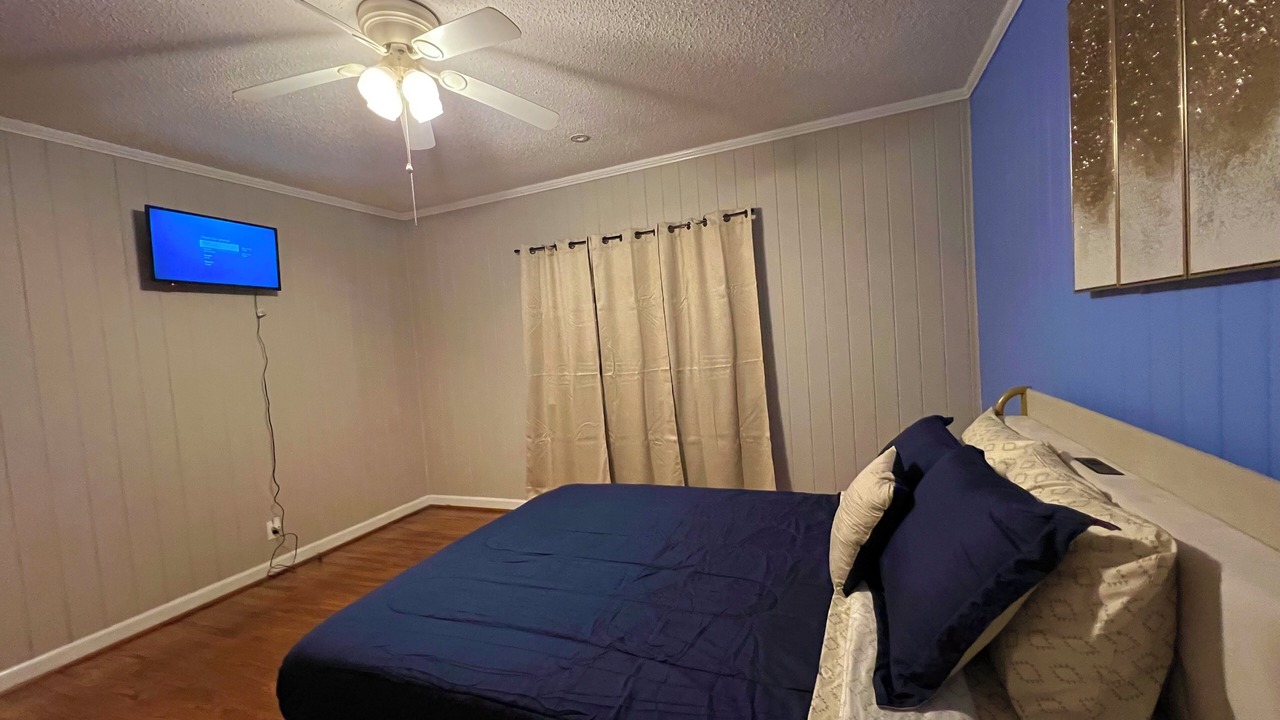 Photo of Bedroom in Tuscaloosa