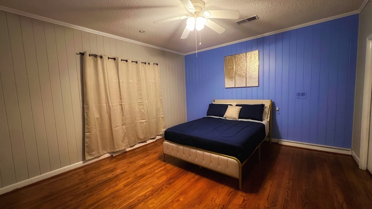 Photo of Bedroom in Tuscaloosa
