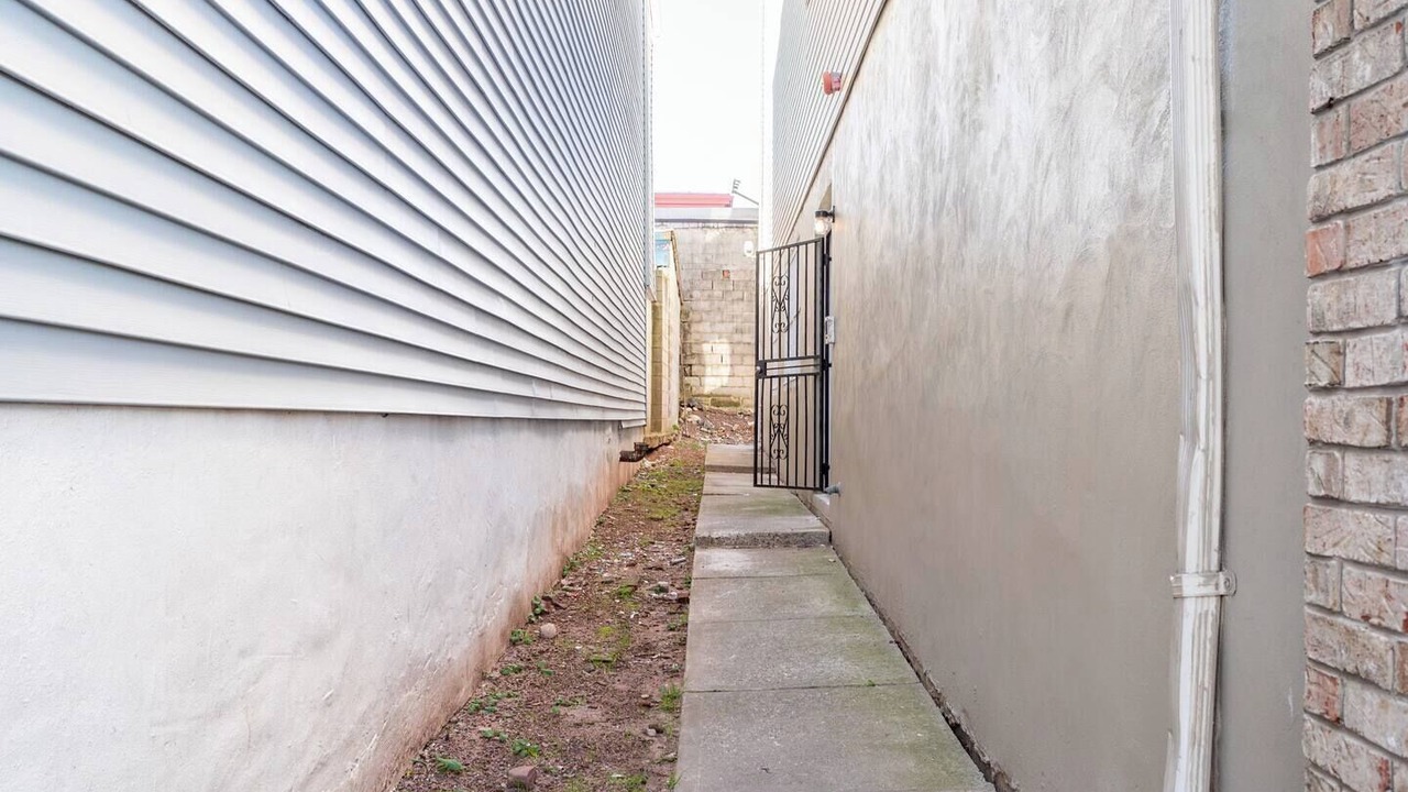 Photo of Outdoor in Ampere