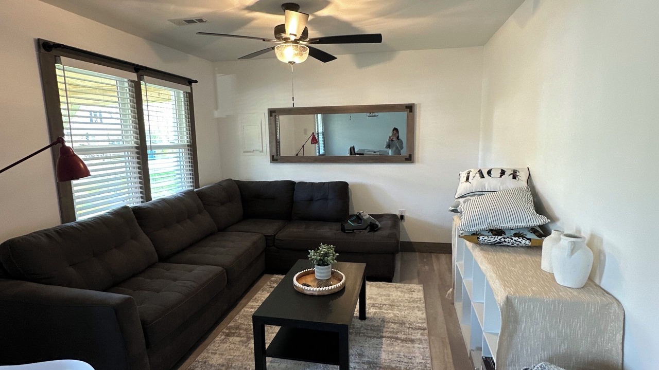 Photo of Livingroom in Lake Erie Beach