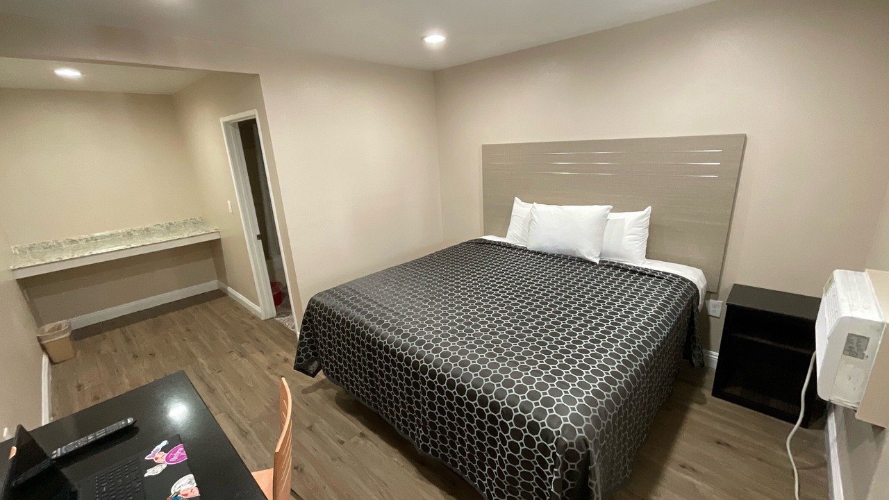 Photo of Bedroom in South Gate