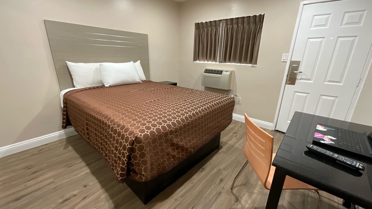 Photo of Bedroom in South Gate
