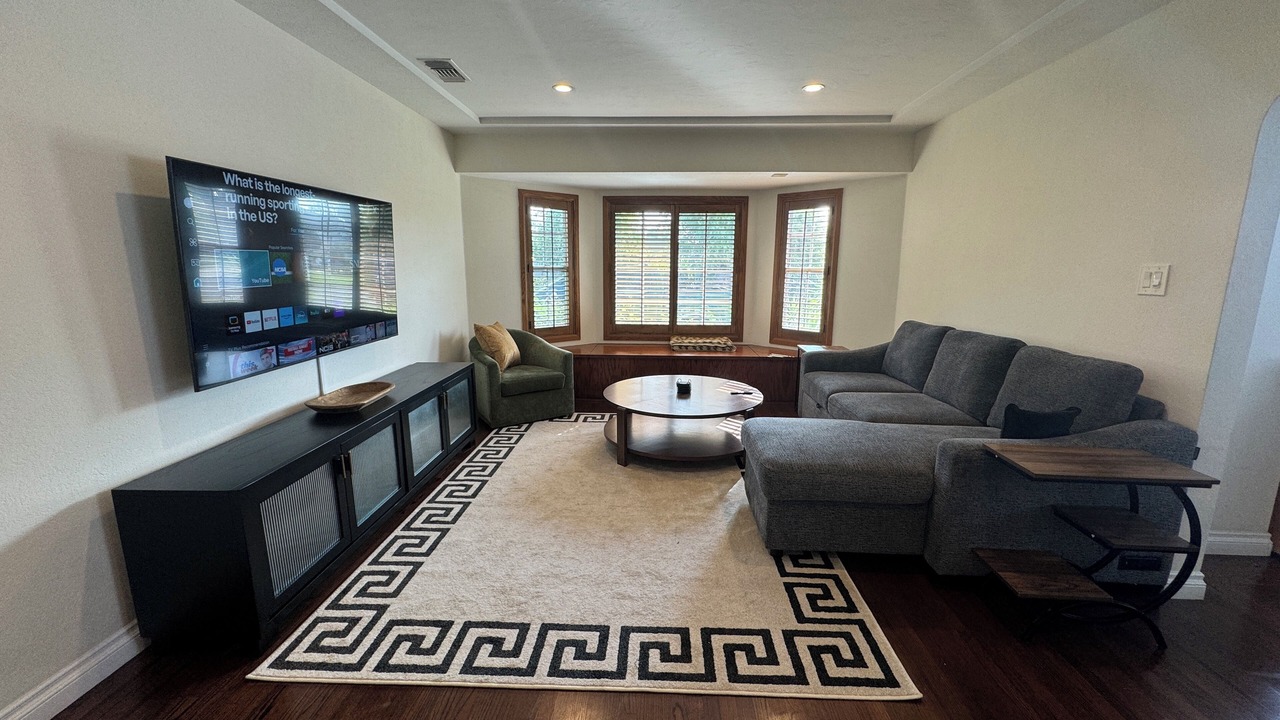 Photo of Livingroom in Downey