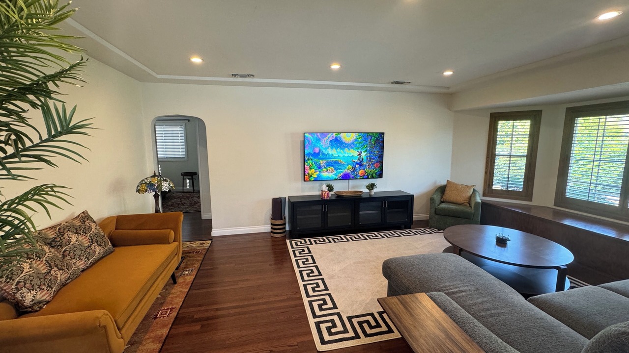 Photo of Livingroom in Downey