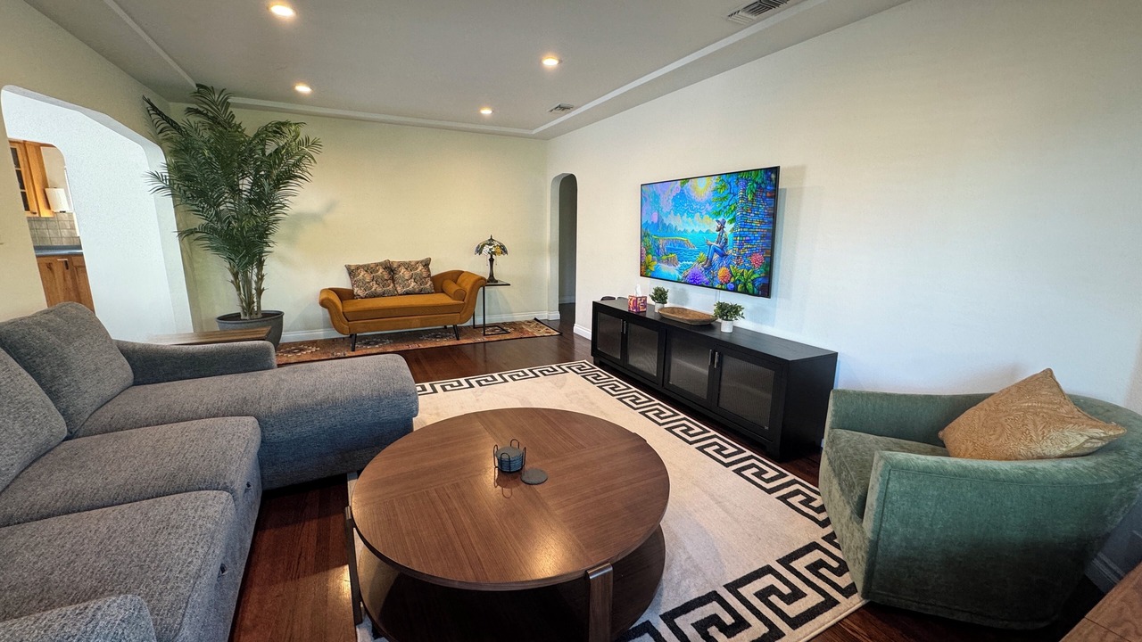 Photo of Livingroom in Downey