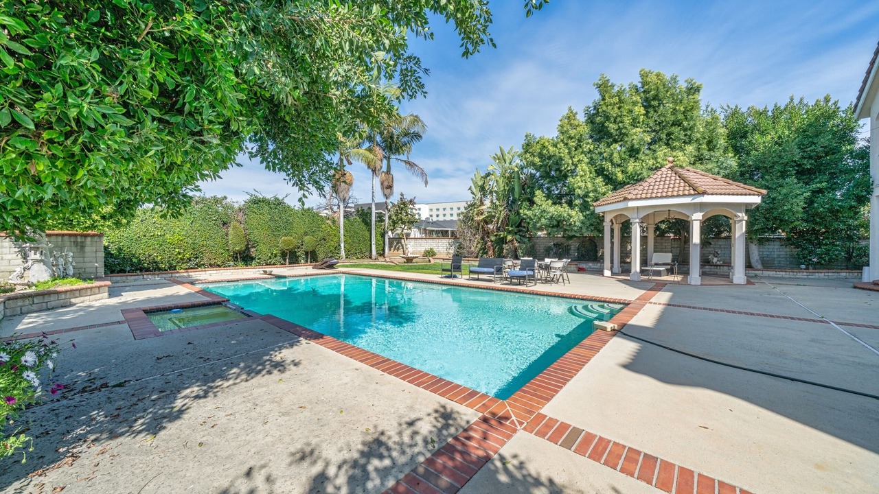 Photo of Outdoor in Monterey Park