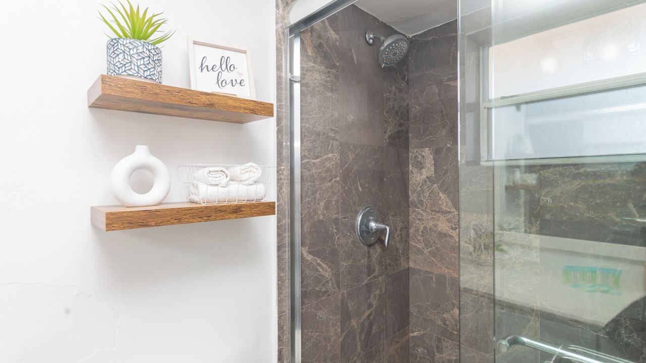 Photo of Bathroom in Mid Beach