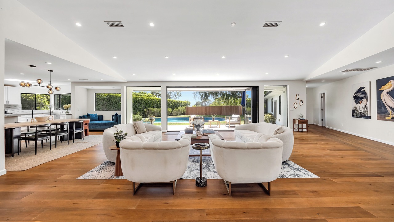 Photo of Others in Bel Air