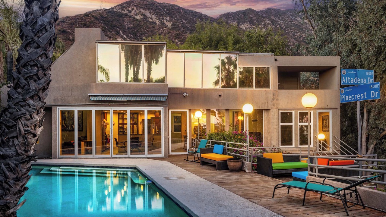 Photo of Outdoor in Altadena
