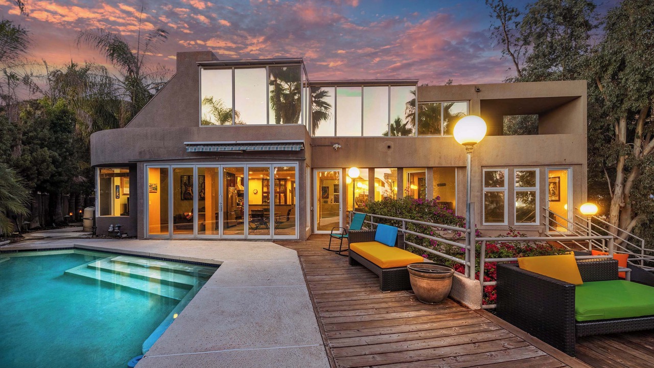Photo of Outdoor in Altadena