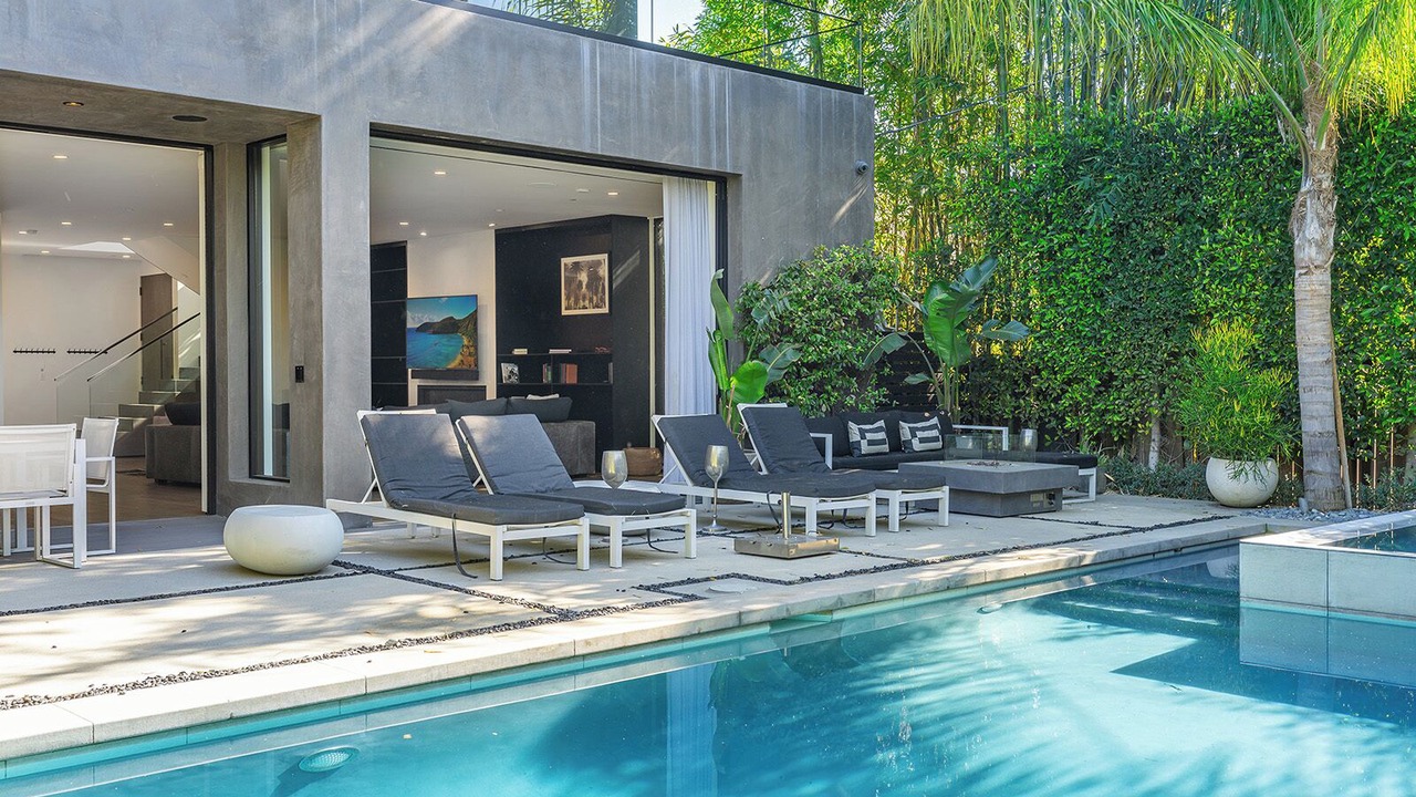 Photo of Outdoor in Melrose