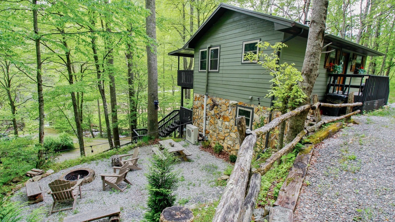 Photo of Outdoor in Sylva