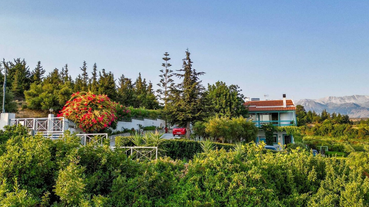 Photo of Outdoor in Douliana