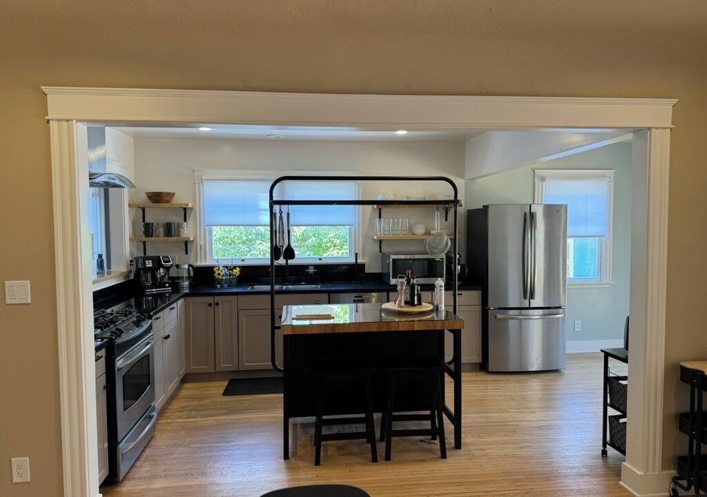 Photo of Kitchen in Altadena