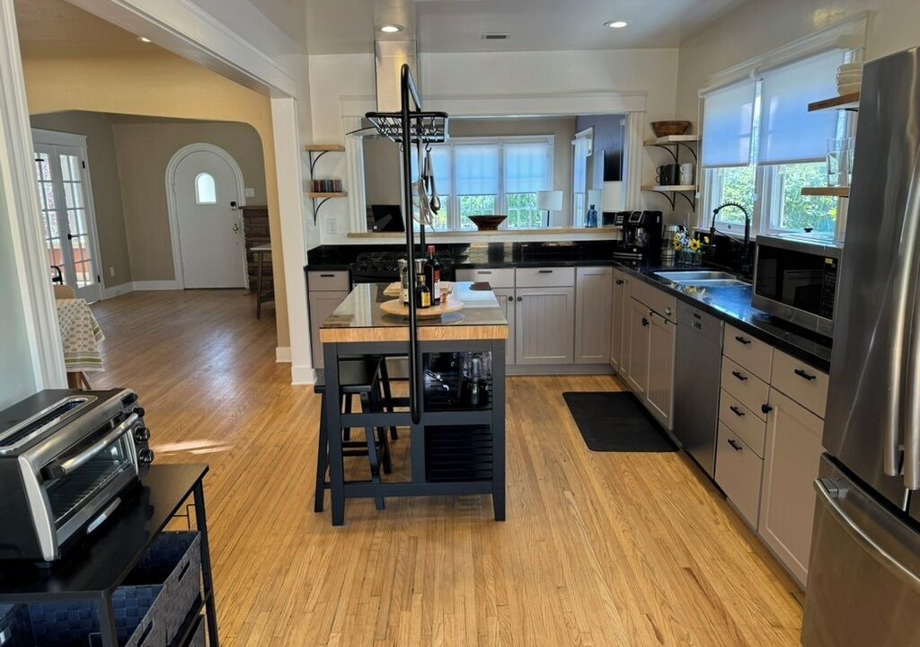 Photo of Kitchen in Altadena