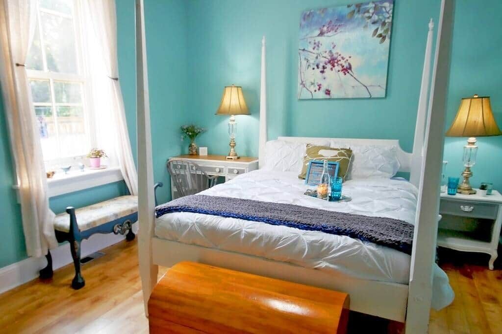Photo of Bedroom in Elmira