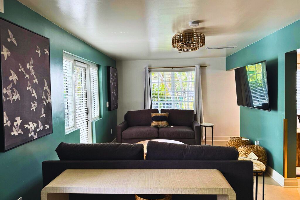 Photo of Livingroom in West Avenue