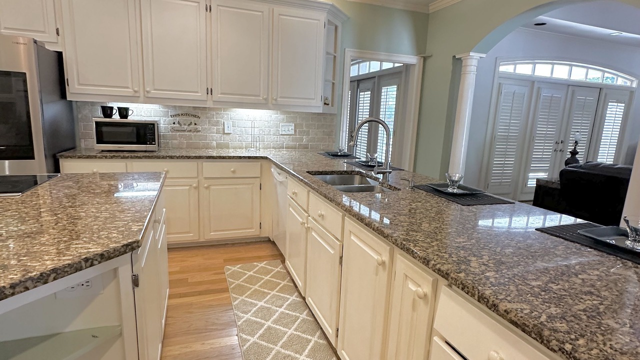 Photo of Kitchen in Gunter Afs