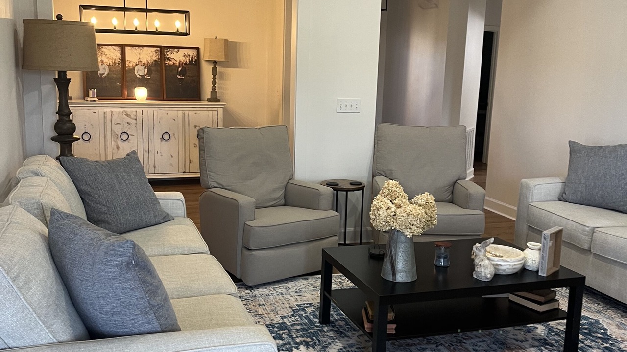 Photo of Livingroom in Northport