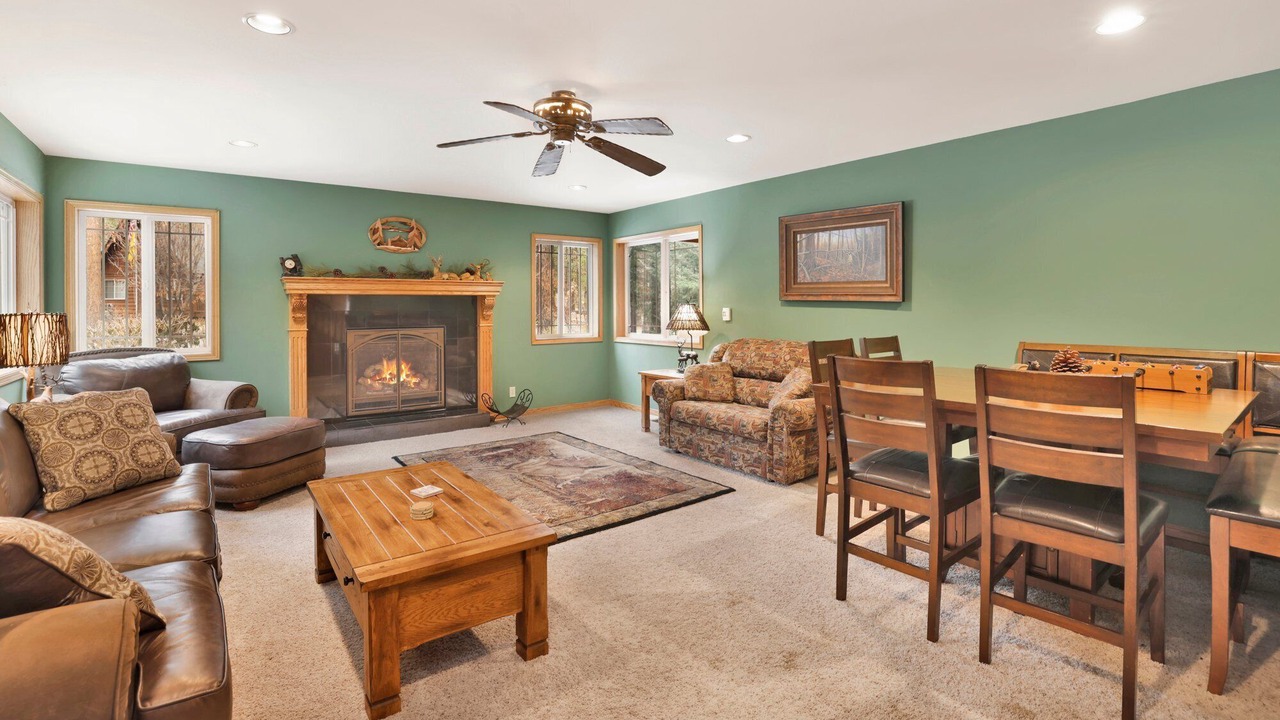 Photo of Bedroom in Fawnskin