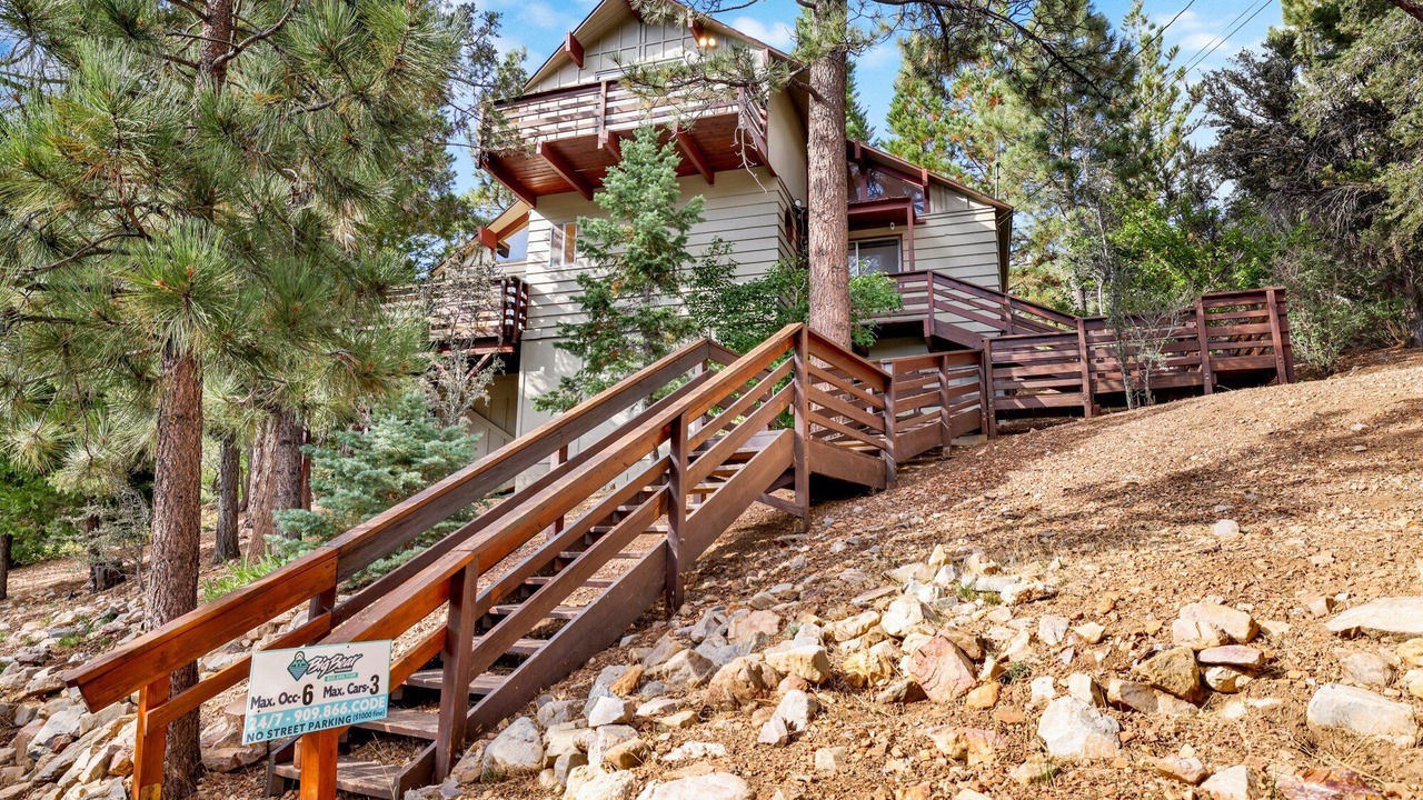Photo of Outdoor in Upper Moonridge