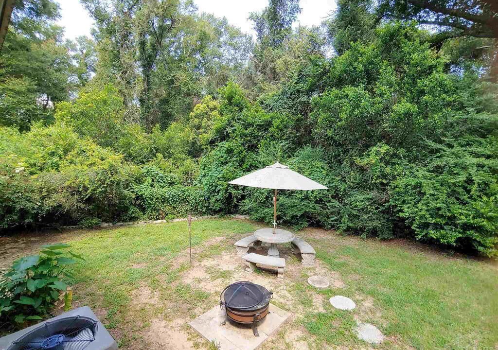 Photo of Outdoor in West Pensacola