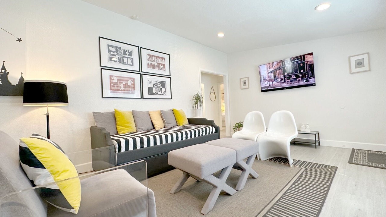 Photo of Livingroom in Southwest Anaheim