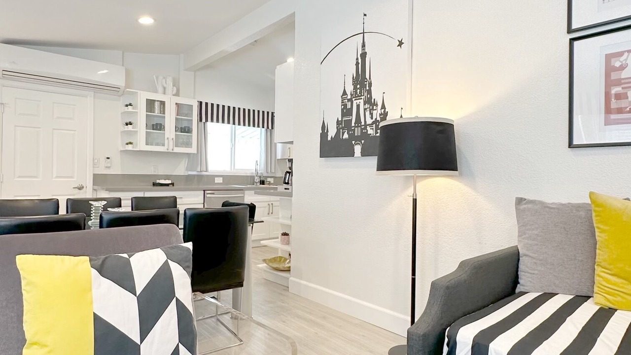 Photo of Livingroom in Southwest Anaheim