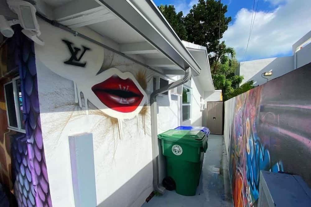 Photo of Others in Wynwood Art District