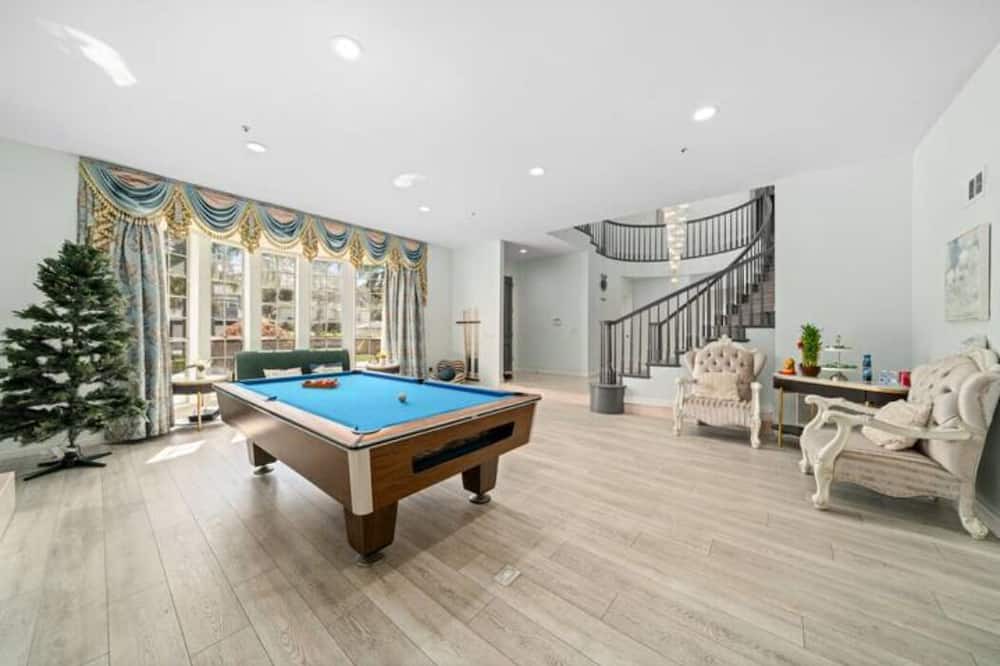 Photo of Bedroom in Monterey Park