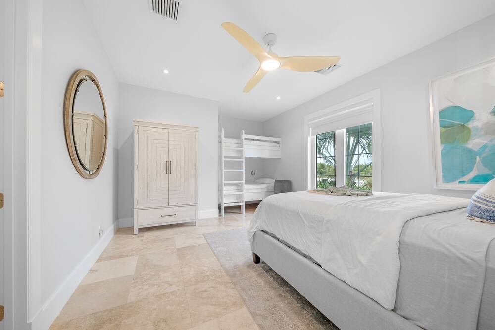 Photo of Bedroom in Great Exuma