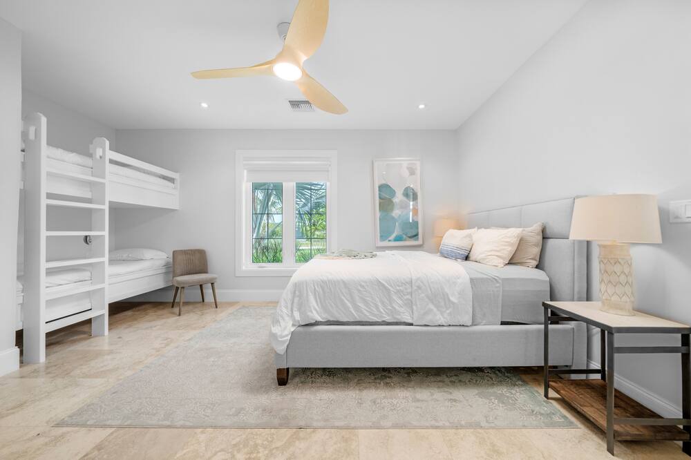 Photo of Bedroom in Great Exuma