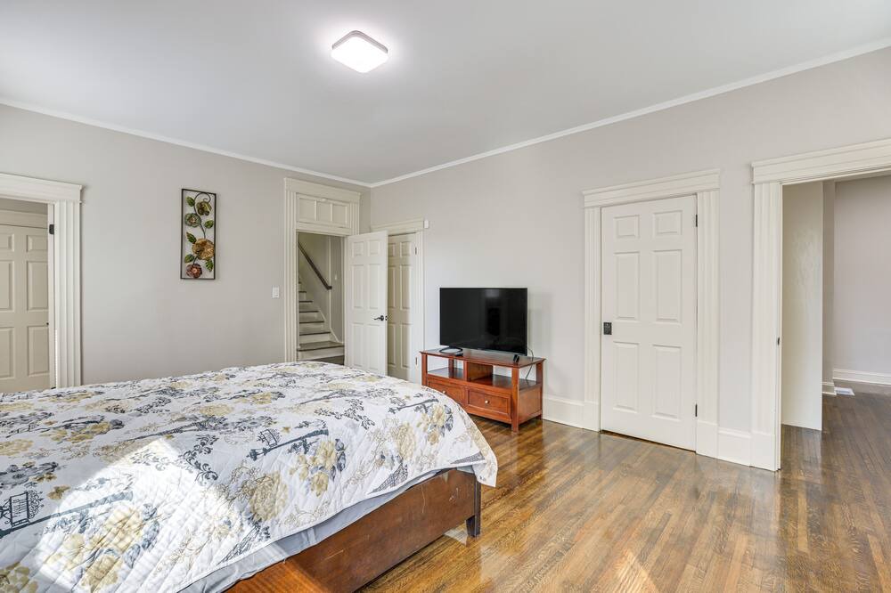 Photo of Bedroom in Montgomery