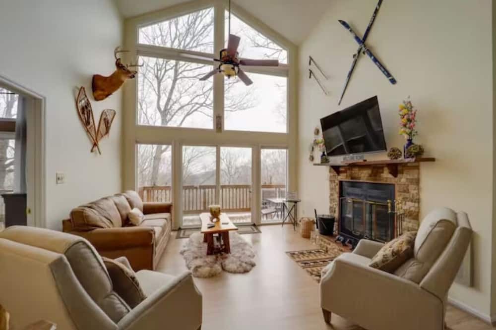 Photo of Bedroom in Beech Mountain