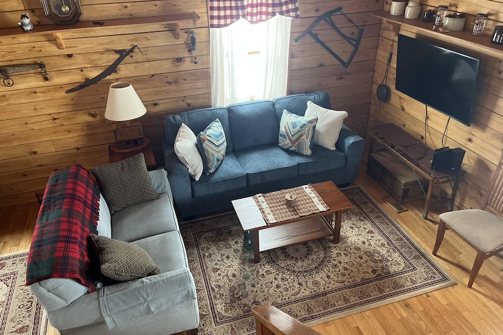 Photo of Livingroom in Geneseo