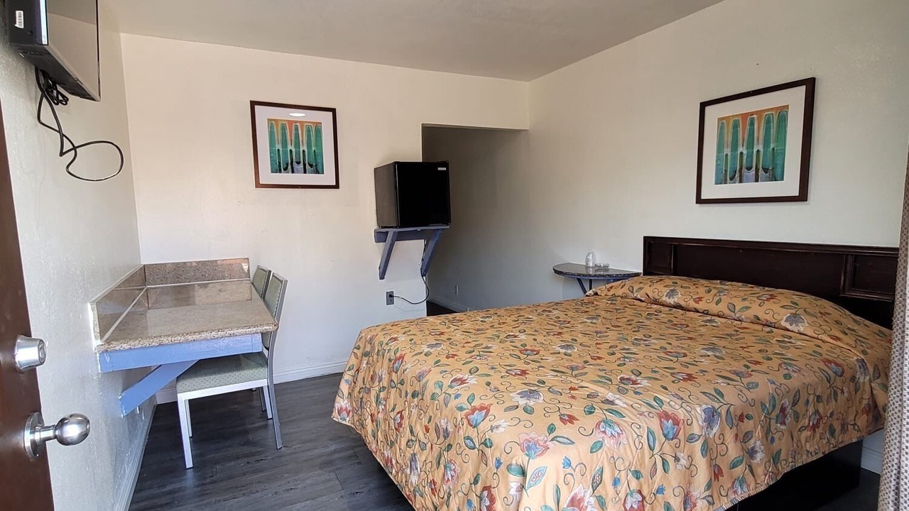 Photo of Bedroom in Commerce