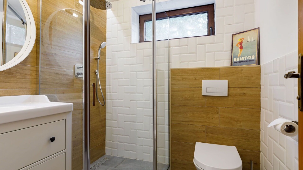 Photo of Bathroom in Balatonakarattya