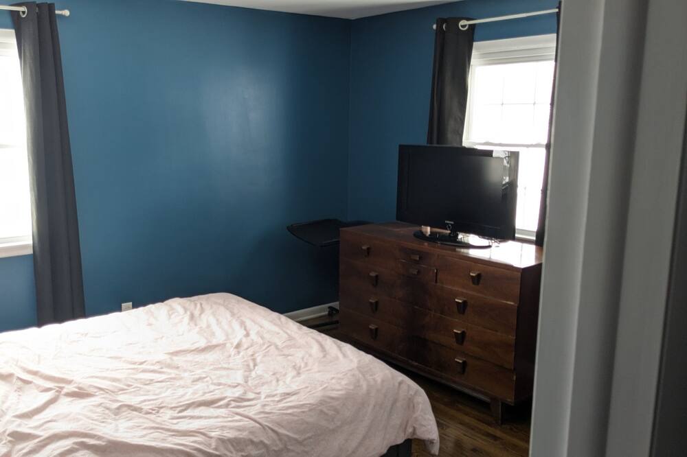 Photo of Bedroom in Fredonia