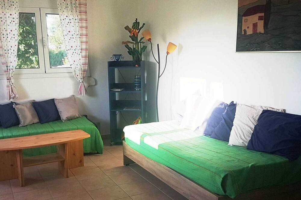 Photo of Livingroom in Douliana