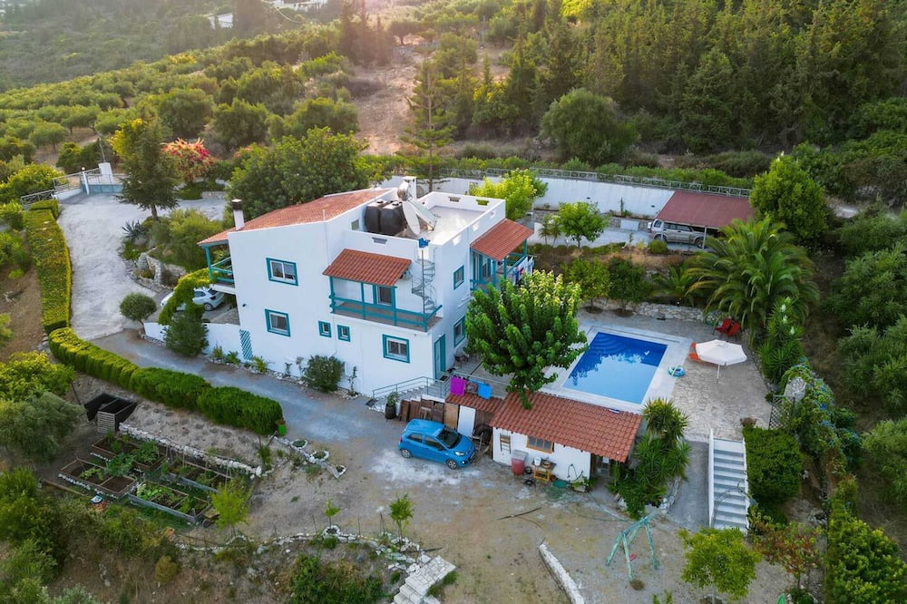 Photo of Outdoor in Douliana