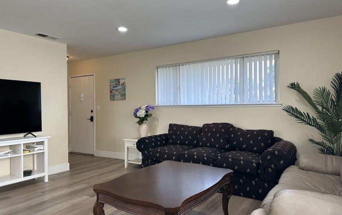 Photo of Livingroom in Centerville